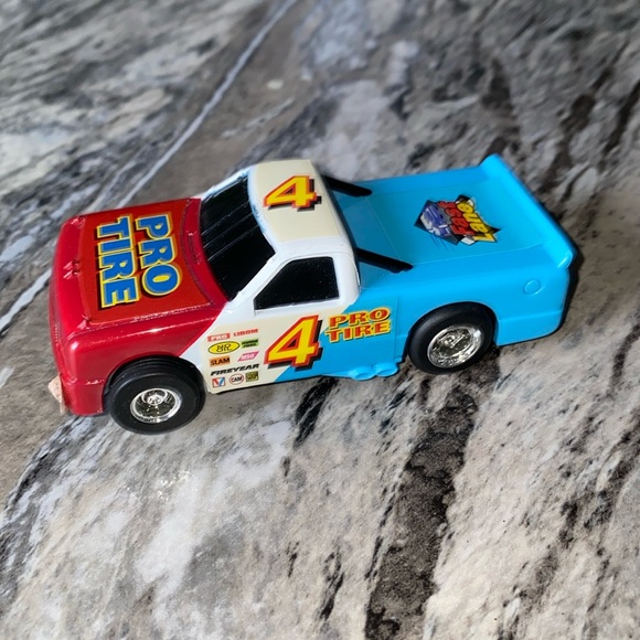 1999 Fast Lane Replacement Car Pro Tire - Picture 2 of 4